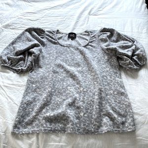 Womans Leopard Short Sleeve Top